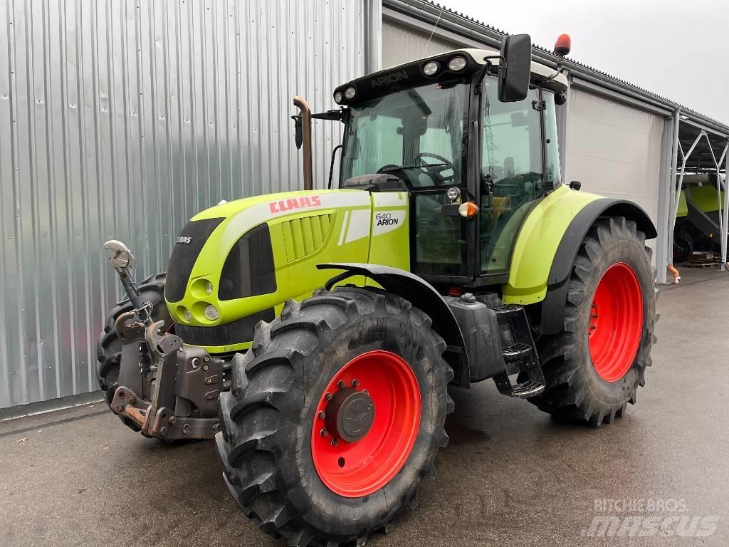CLAAS Arion 640 CIS الجرارات