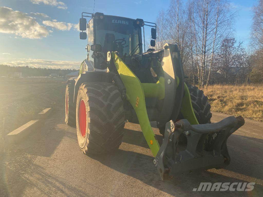 CLAAS Torion 956 لوادر بعجل