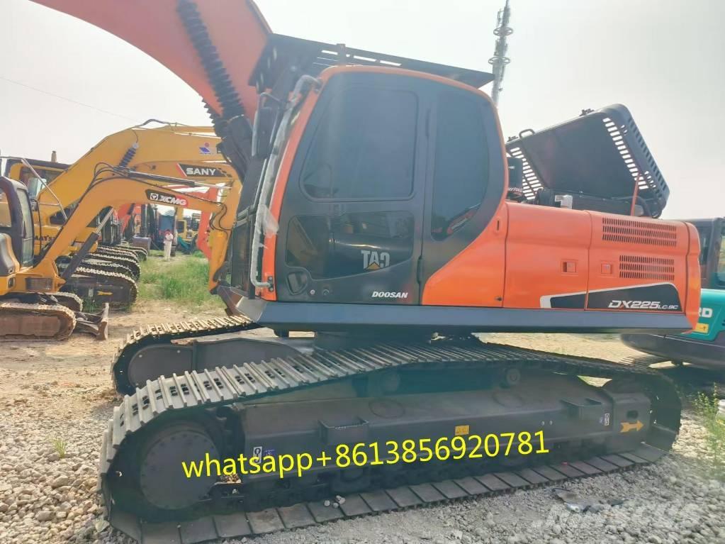 Doosan DX 225 حفارات زحافة