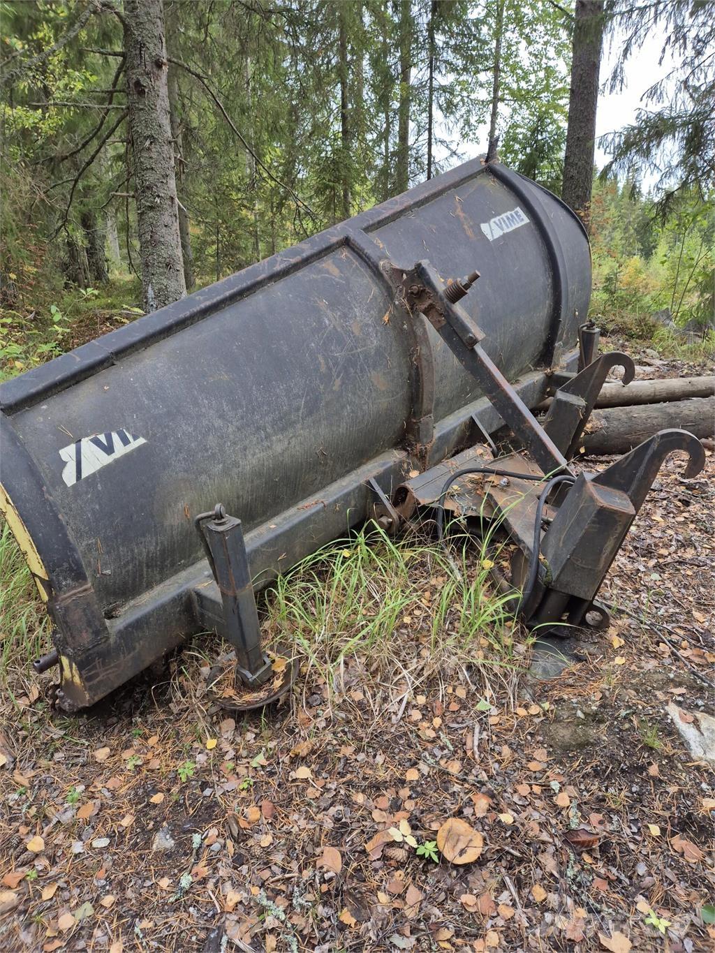  VIME 3400 حراثات ونصول الجليد