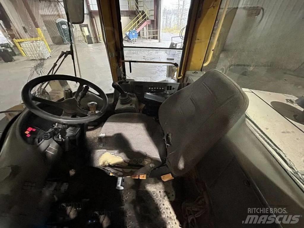 Volvo L 90 E لوادر بعجل