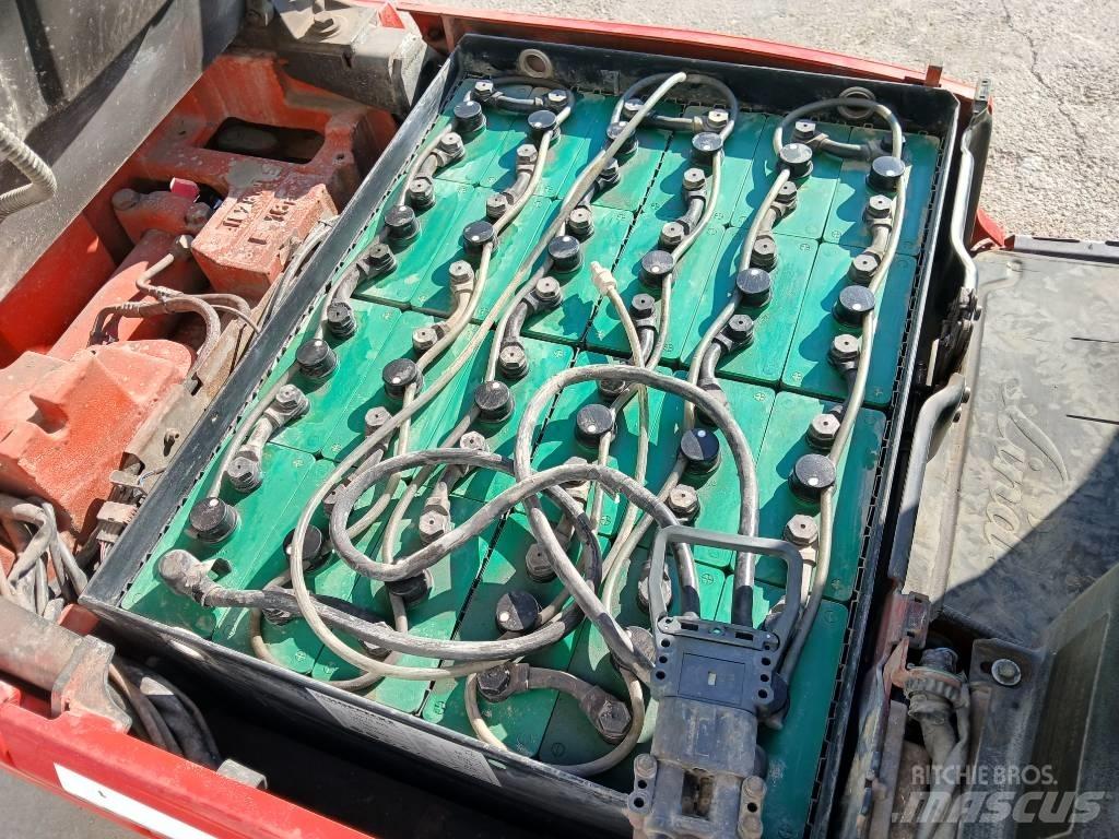 Linde E16P-01 شاحنات ذات رافعات شوكية تعمل بالكهرباء