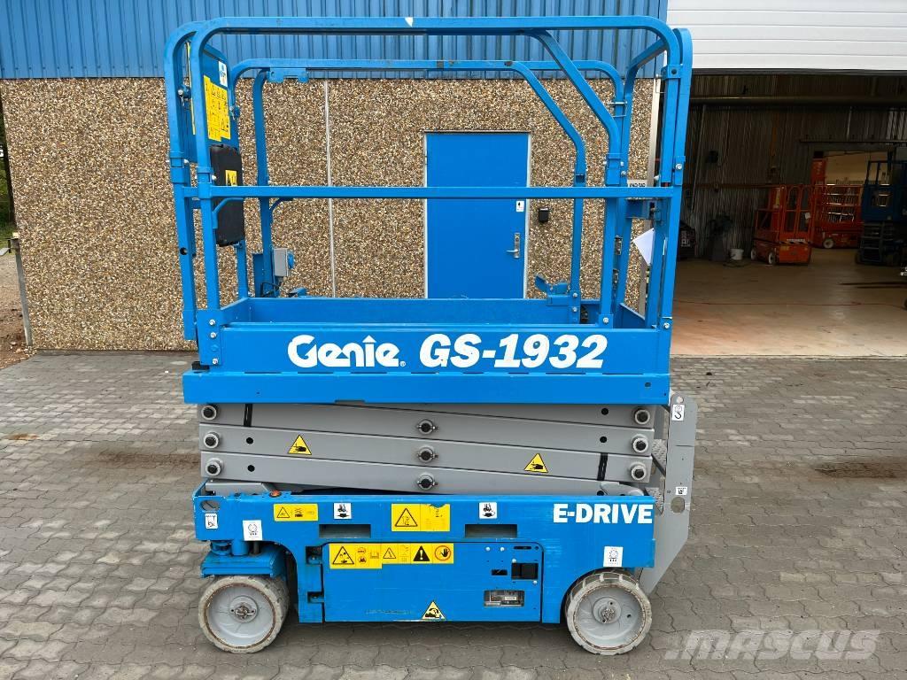 Genie GS 1932E-Drive رافعات مقصية الشكل