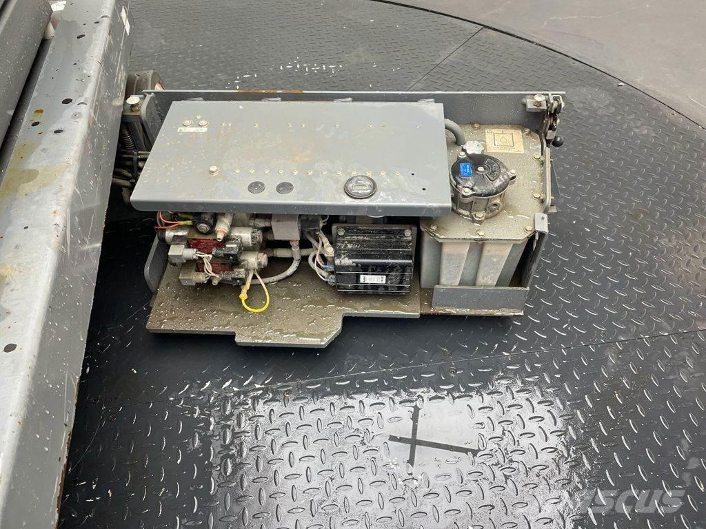 SkyJack SJ3219 رافعات مقصية الشكل