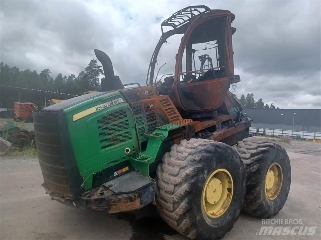 John Deere 1910G شاحنات