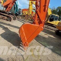 Hitachi 130K-HG حفارات زحافة