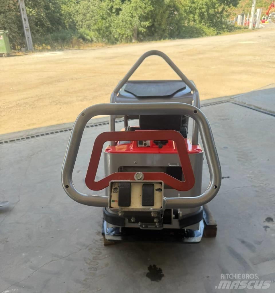 Swepac FB 450, 450Kg دكاكات أفقية