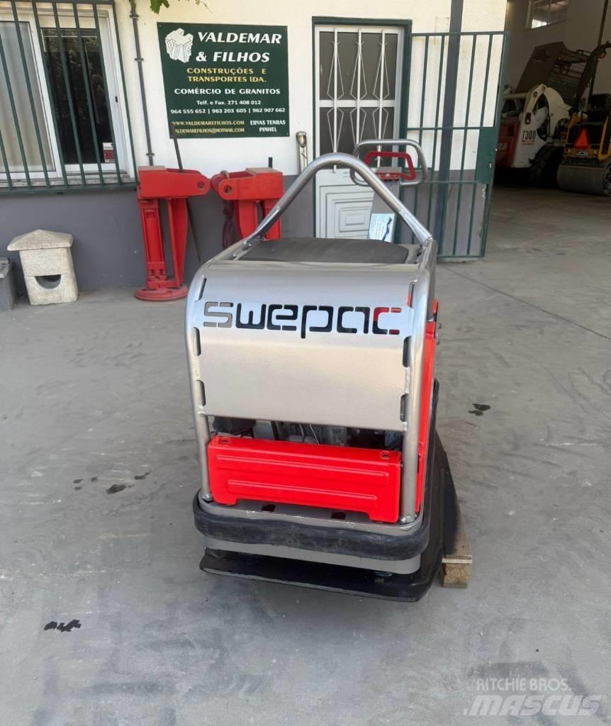 Swepac FB 450, 450Kg دكاكات أفقية