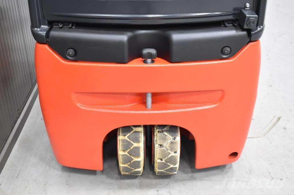 Linde E 12 - 01 شاحنات ذات رافعات شوكية تعمل بالكهرباء