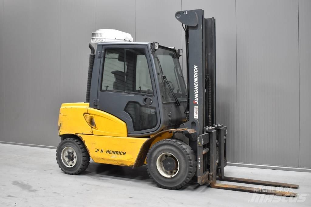 Jungheinrich DFG 550 شاحنات الديزل