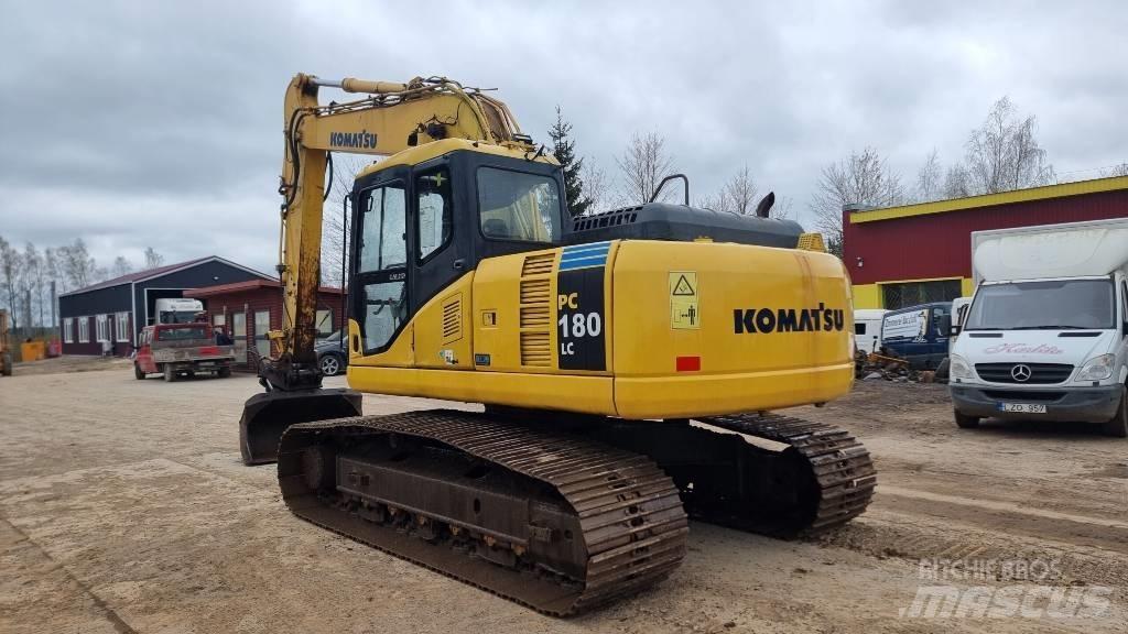 Komatsu PC180 LC-7EO حفارات زحافة
