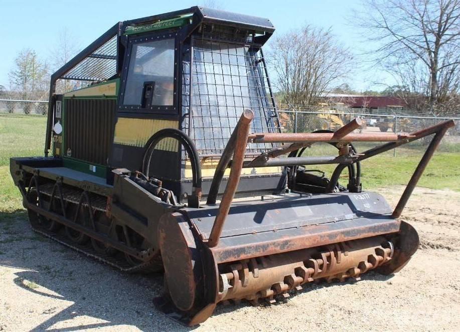 Gyro-Trac GT 18 ماكينات تقطيع أخشاب الحراجة