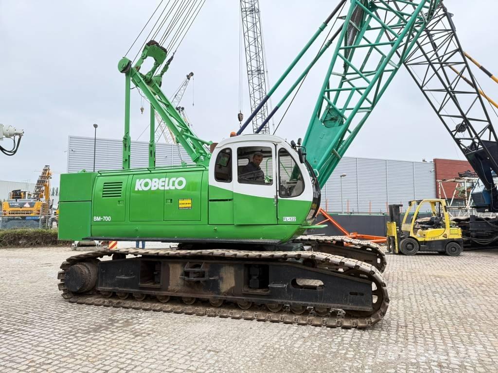 Kobelco BM 700 رافعات مجنزرة