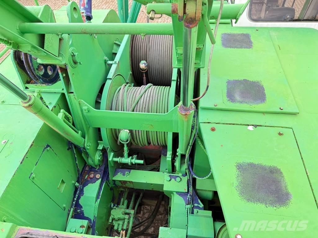 Kobelco BM 700 رافعات مجنزرة