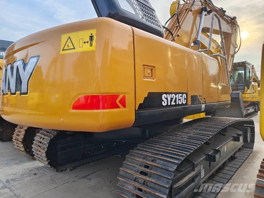 Sany SY215C حفارات زحافة