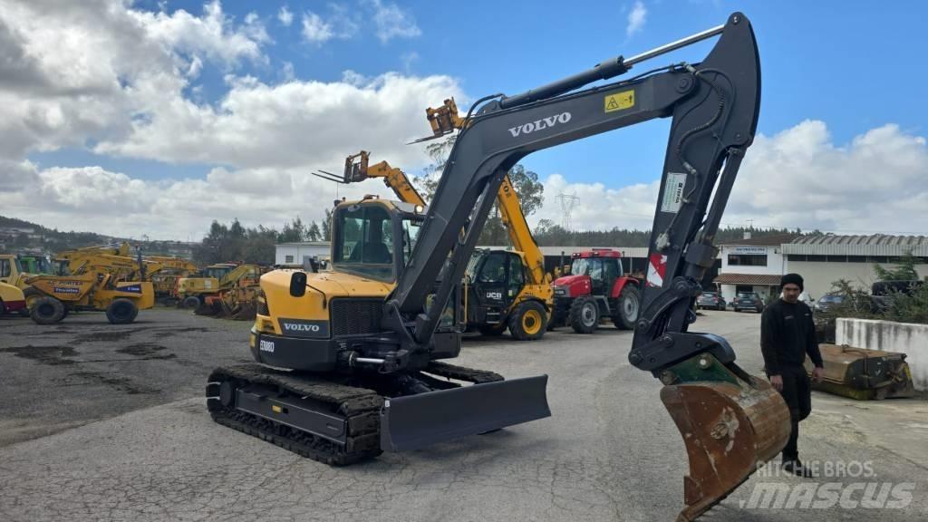 Volvo ECR 88 D حفارات وسط 7 طن - 12 طن