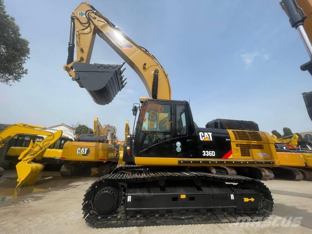 CAT 336 D حفارات زحافة