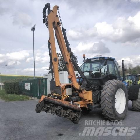 Rousseau FULGOR 850 جزازات وأغطية المراعي