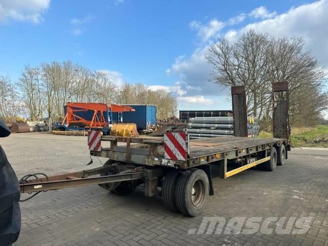 Bertoja 3 Assen مقطورات أشجار