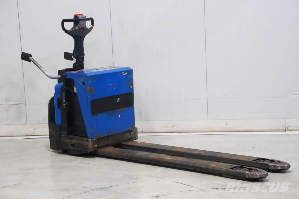 Toyota LPE200/8 معدات الرفع منخفض المستوى