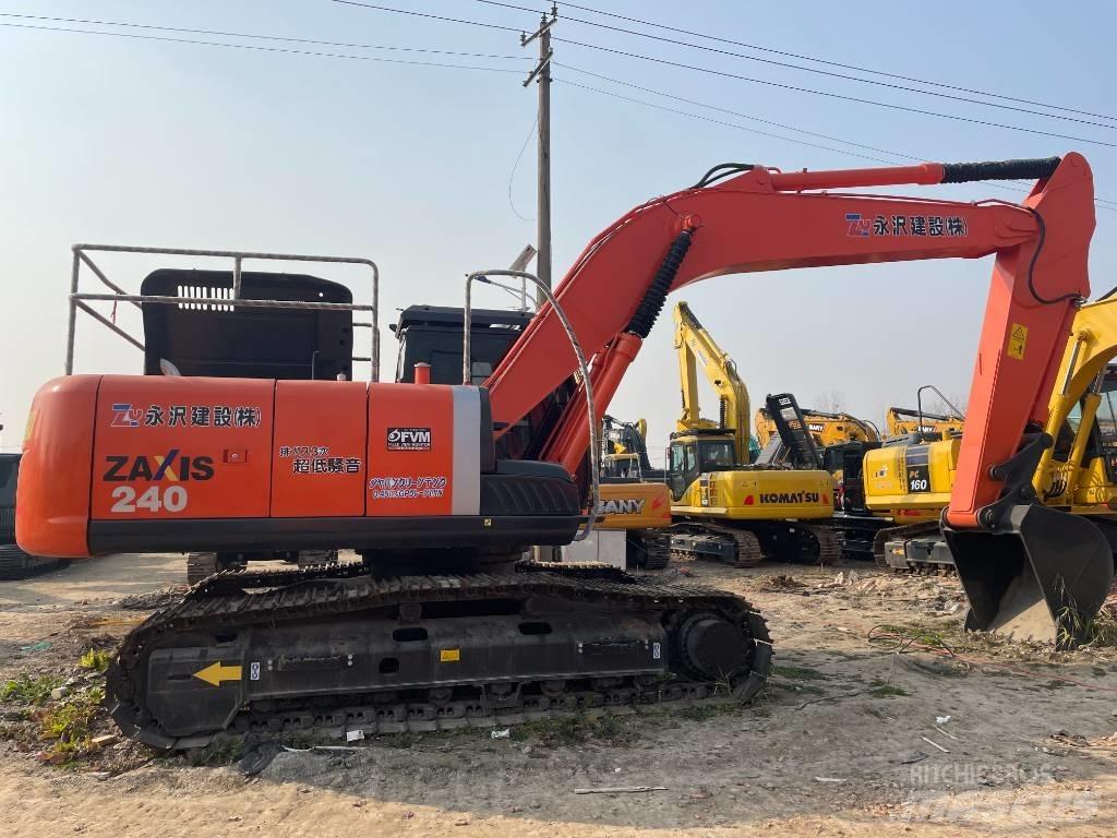 Hitachi ZX 240 حفارات زحافة