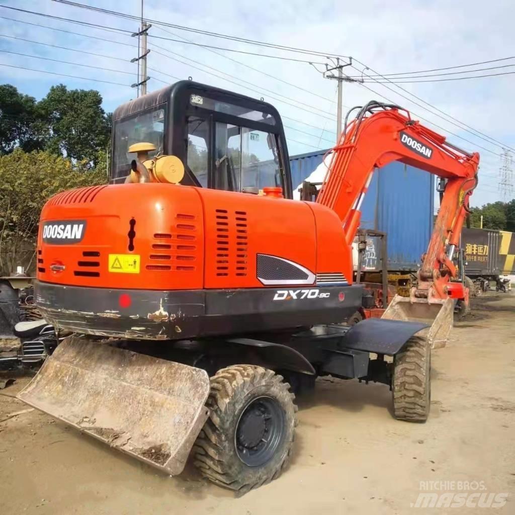 Doosan DX70W-9C حفارات بعجل