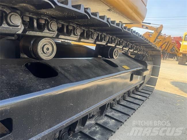 CAT 320 C L حفارات زحافة