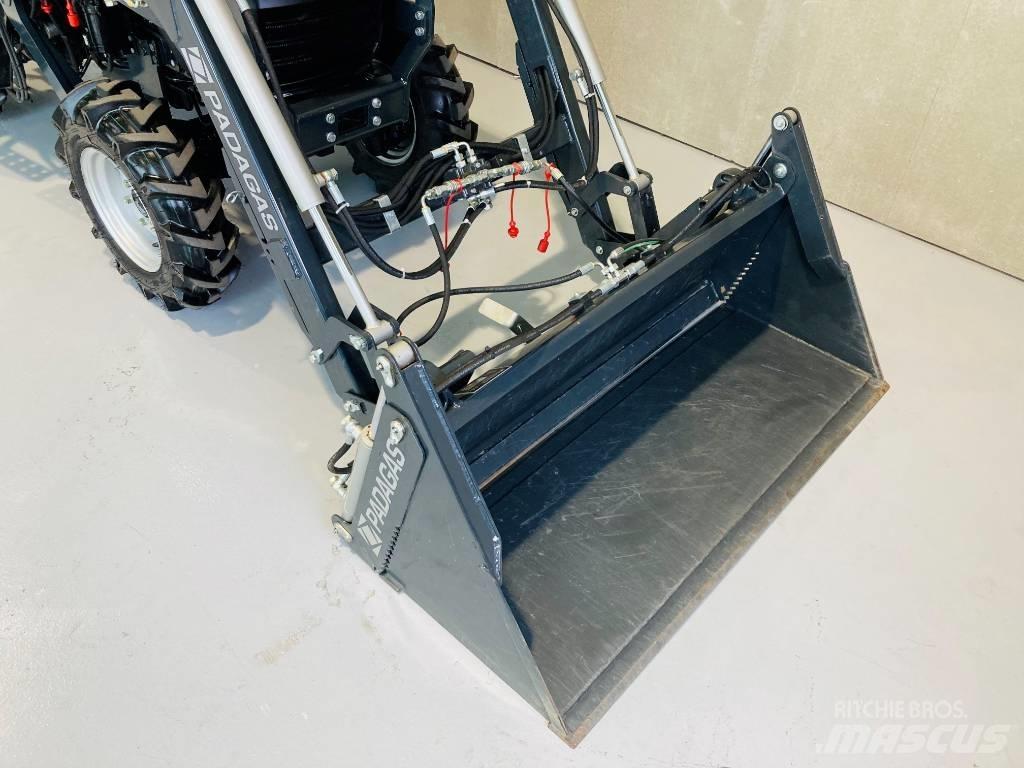 Farmtrac 26 H 4WD الجرارات