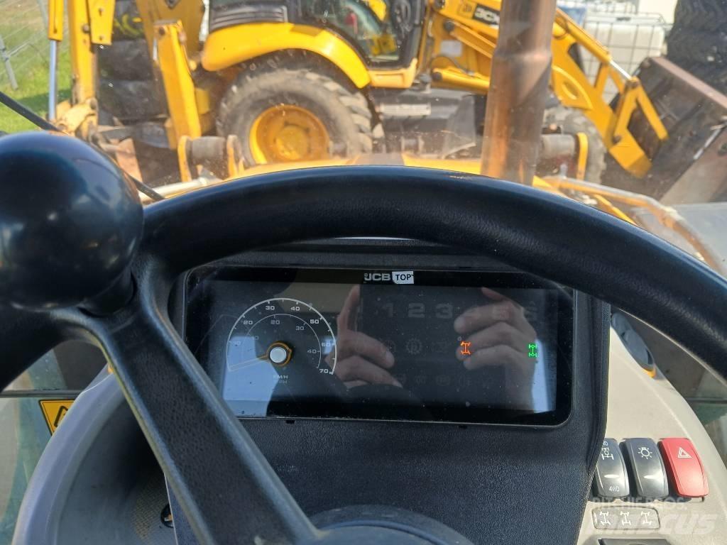 JCB 4 CX Pro لوادر ذات جرافات عكسية
