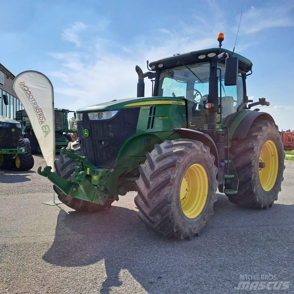 John Deere 7310 R الجرارات