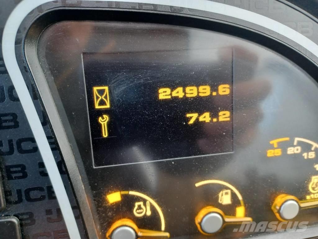 JCB 540-140 مناولات متداخلة