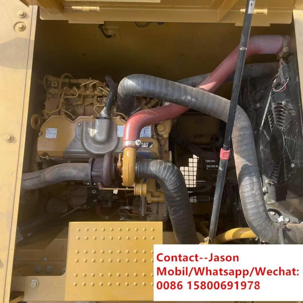 CAT 320gc حفارات زحافة