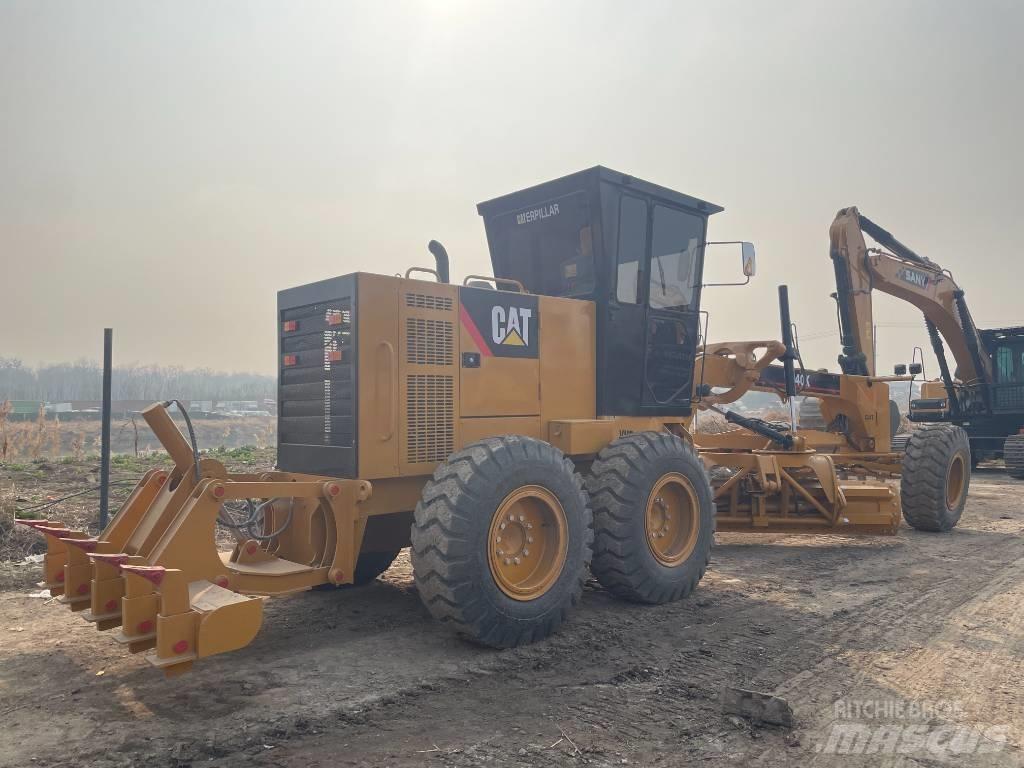 CAT 140 K معدات تمهيد الطرق