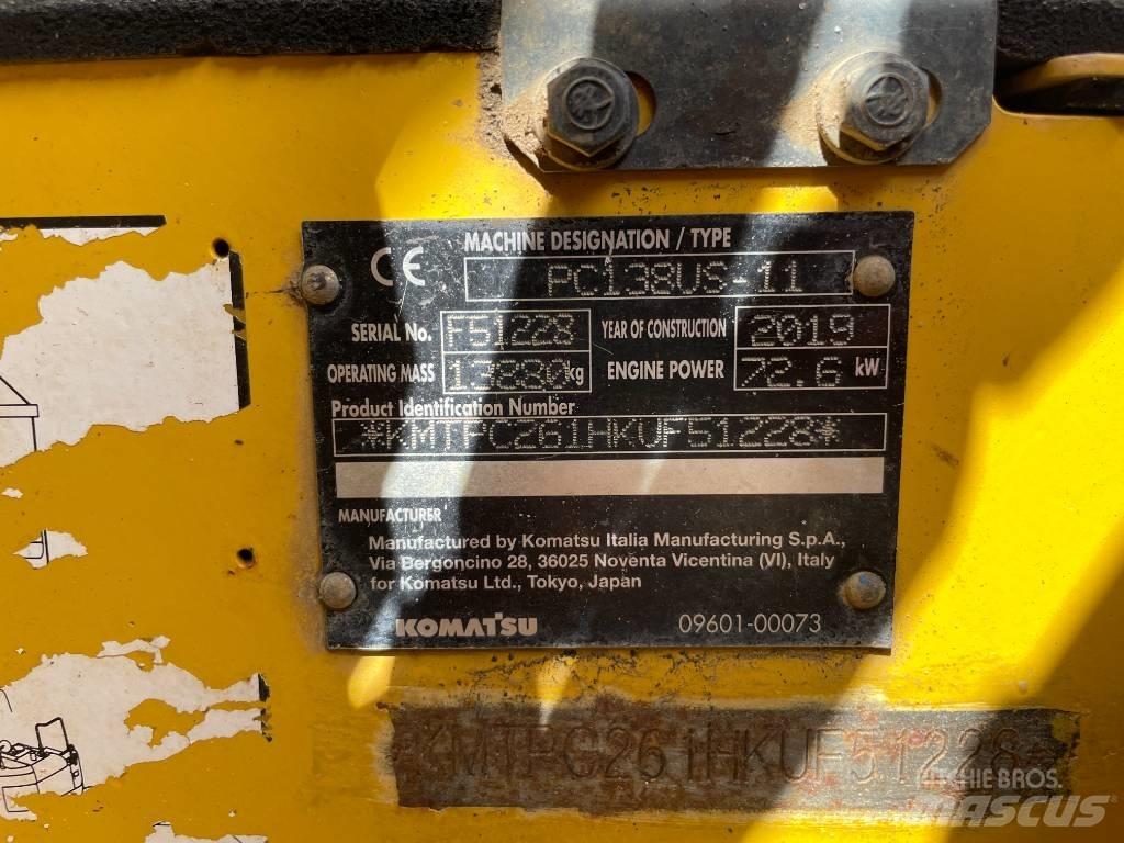 Komatsu PC 138 US-11 حفارات زحافة