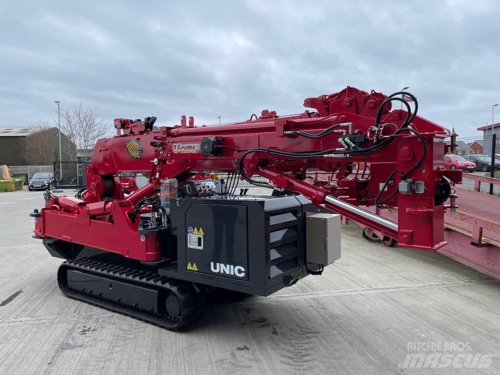 Unic URW-546-2VF رافعات مجنزرة
