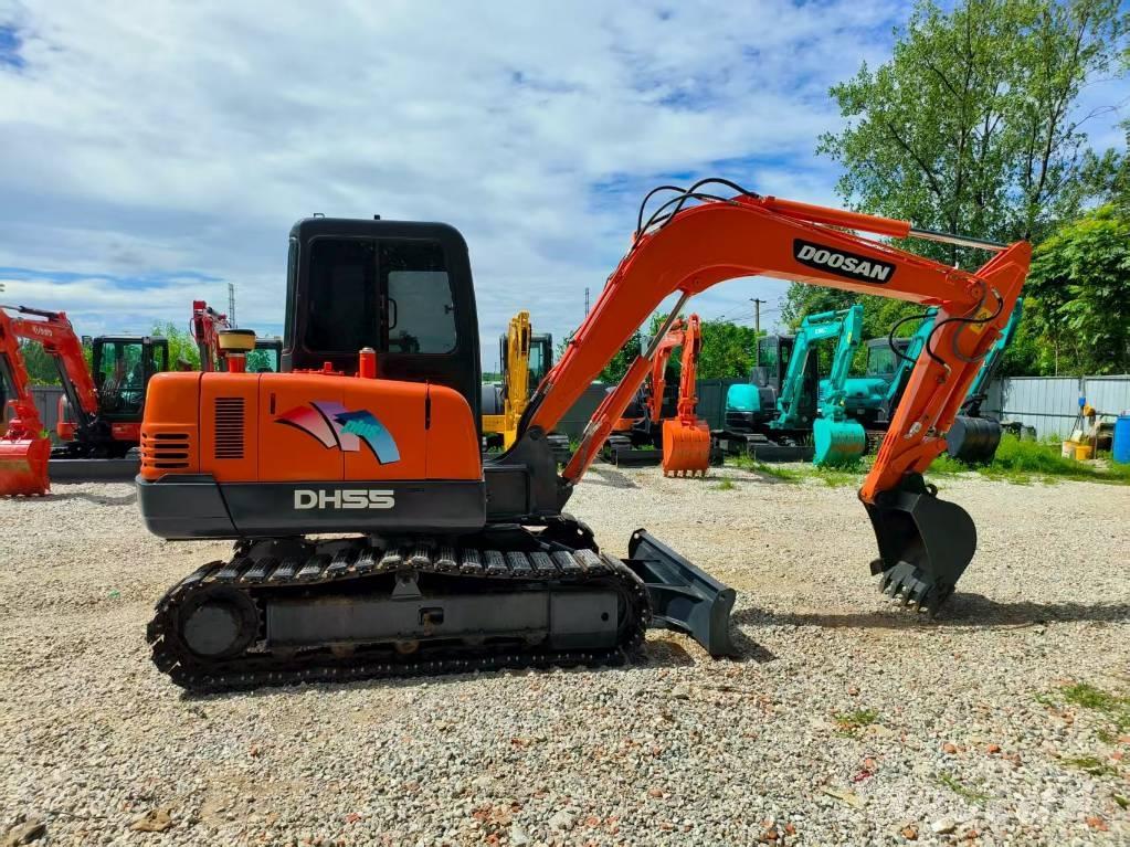Doosan DH 55 حفارات صغيرة أقل من 7 طن (حفارات صغيرة)