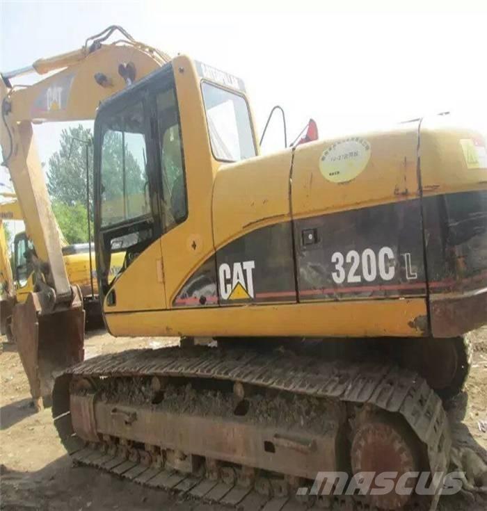 CAT 320 C حفارات زحافة