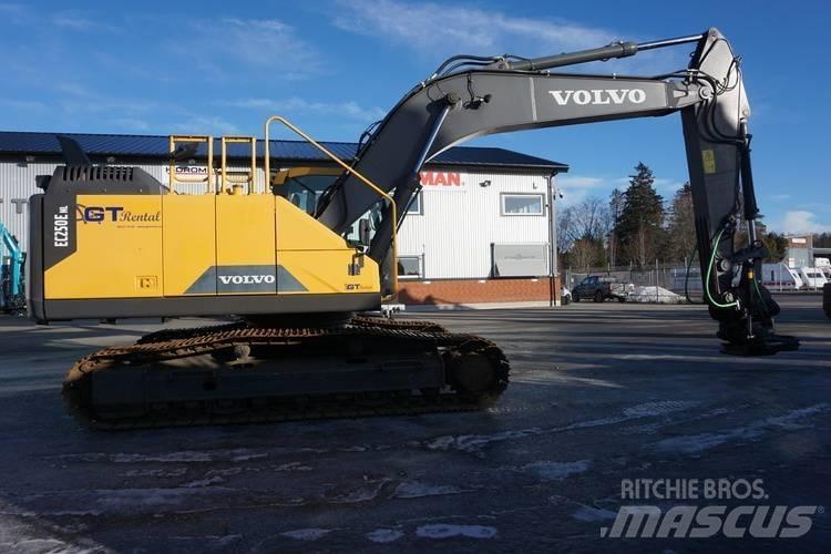 Volvo EC 250 D N L حفارات زحافة