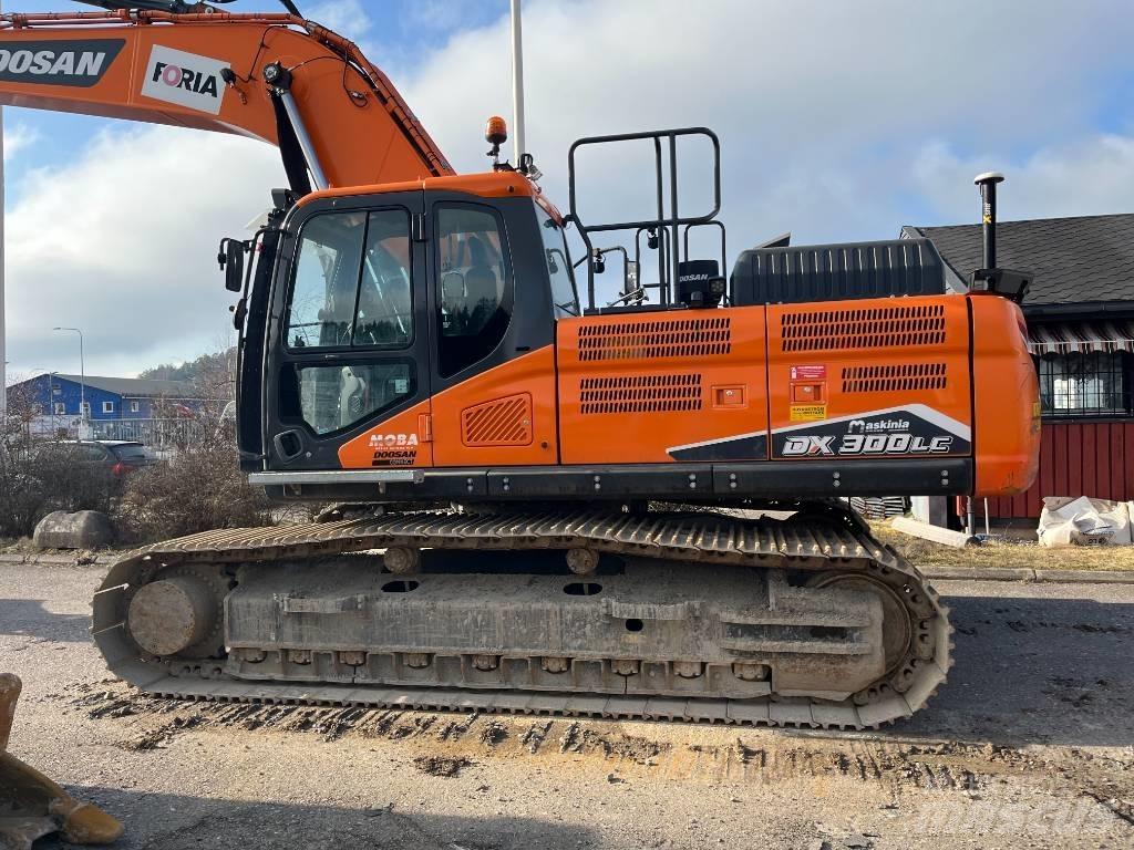 Doosan DX 300 LC-7 حفارات زحافة