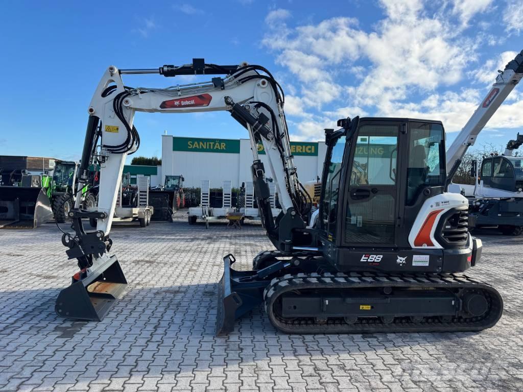 Bobcat E88 R2 حفارات وسط 7 طن - 12 طن