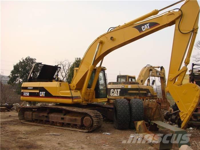 CAT 325 B حفارات زحافة