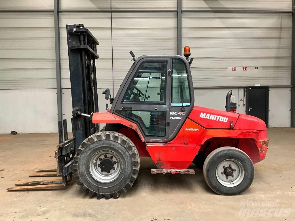 Manitou MC 40 شاحنات الطرق الوعرة
