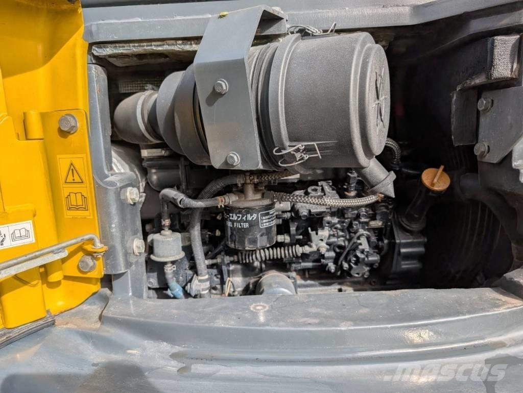 Komatsu PC 55 MR-3 حفارات صغيرة أقل من 7 طن (حفارات صغيرة)