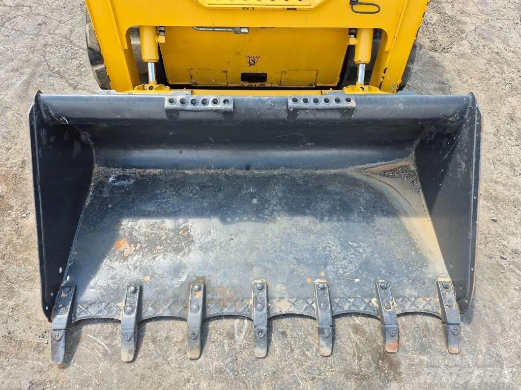 DEERE CT315 لوادر انزلاقية التوجيه