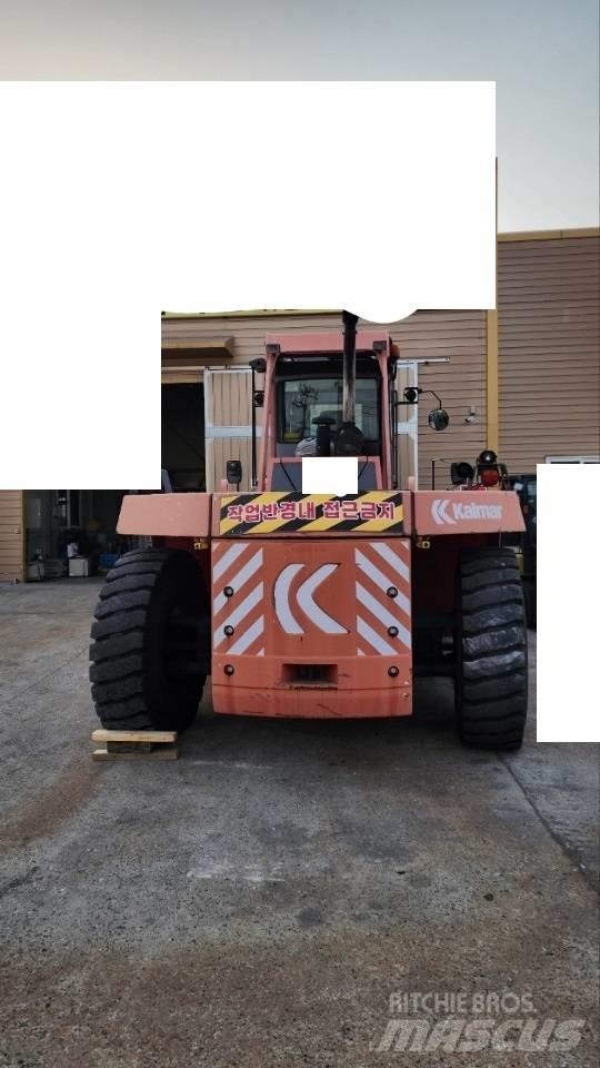 Kalmar DCD 320-12 شاحنات الديزل
