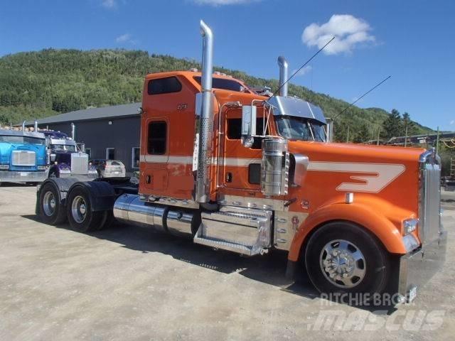Kenworth W 900 L وحدات الجر