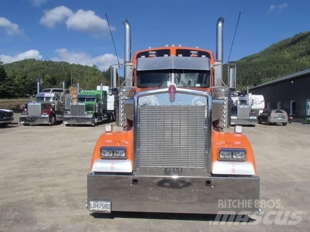 Kenworth W 900 L وحدات الجر