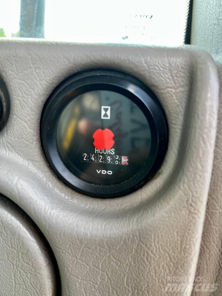 Volvo L 120 G لوادر بعجل