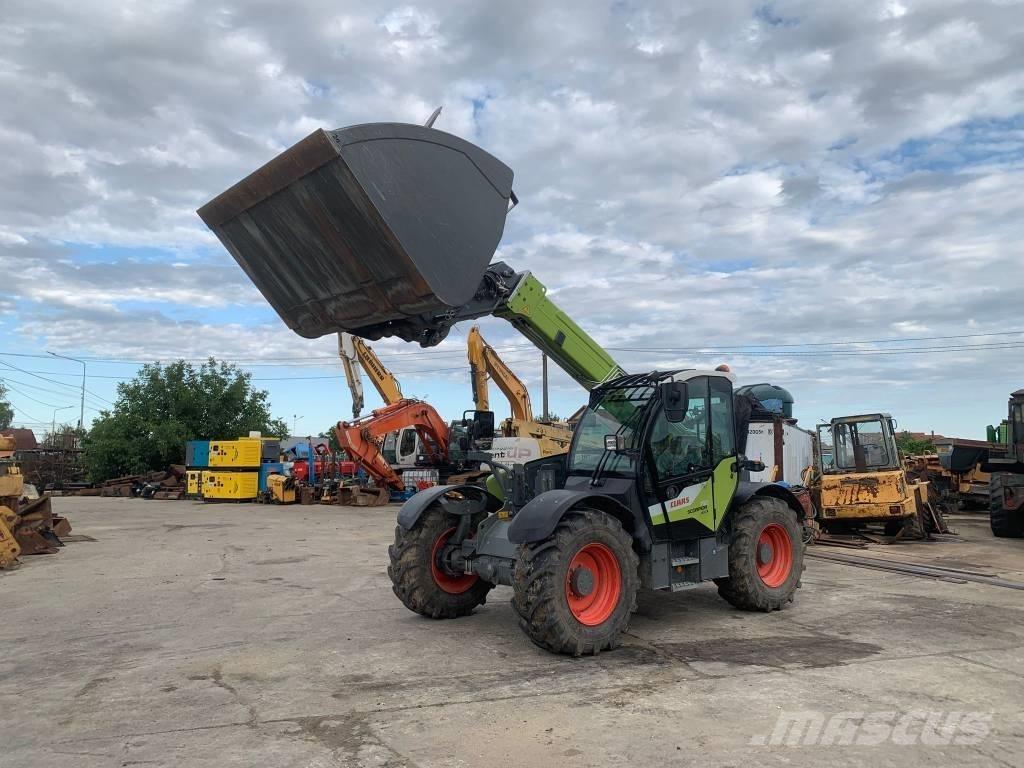 CLAAS Scorpion 732 معدات مناولة لأغراض الزراعة