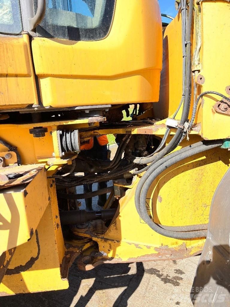 Volvo L 90 G لوادر بعجل